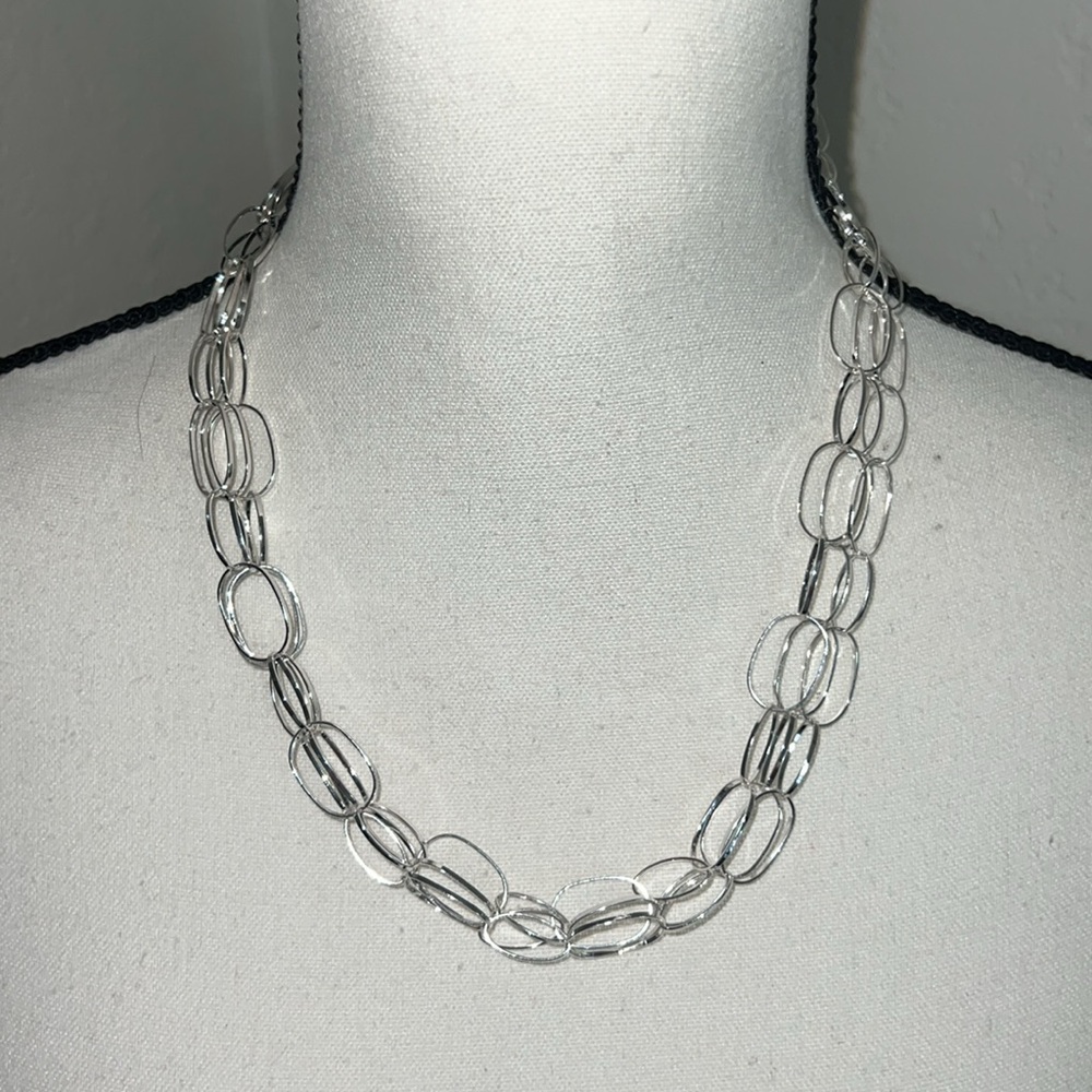 NWT Pappagallo 3 strand silver toned link necklace
